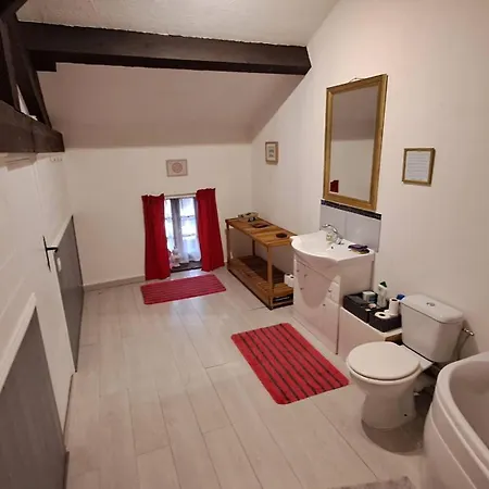 Alojamento de Acomodação e Pequeno-almoço Maison Saint Saulgond